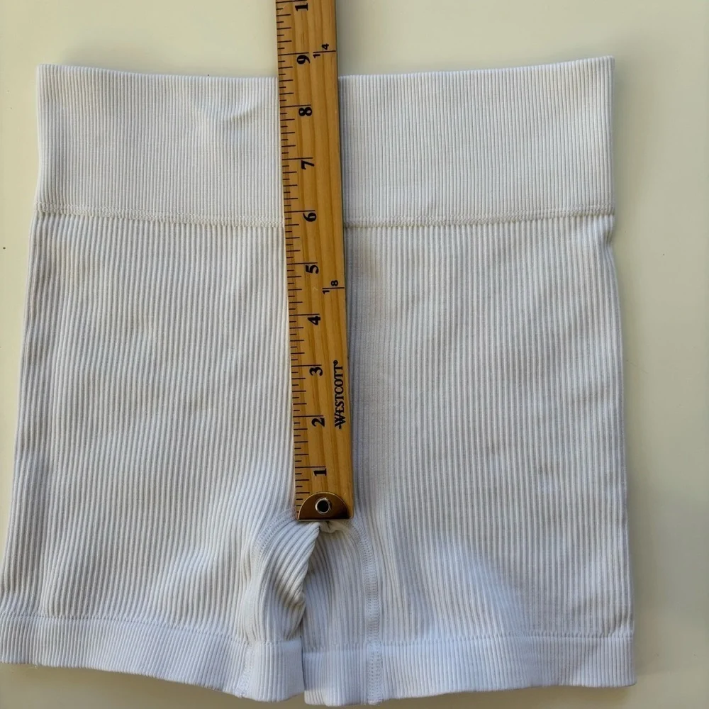 Women's Work out Sets Sage Green White LOT OF TWO sets Stretchy Size XS